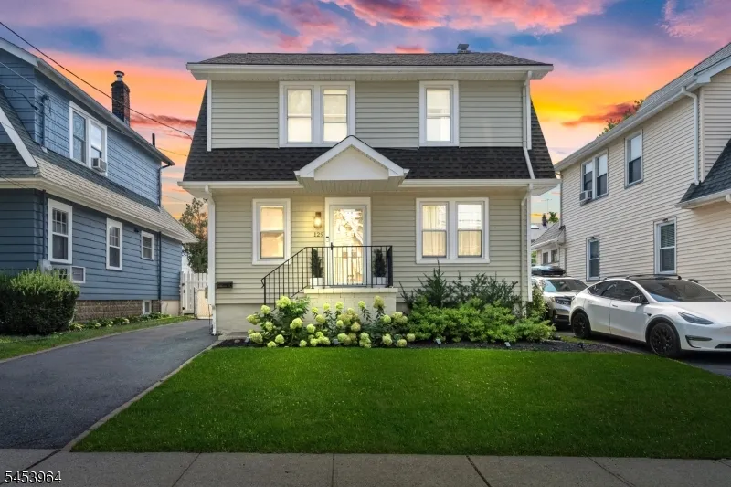 129 Demarest Ave Bloomfield, NJ 07003