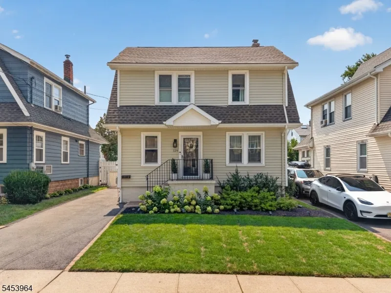 129 Demarest Ave Bloomfield, NJ 07003