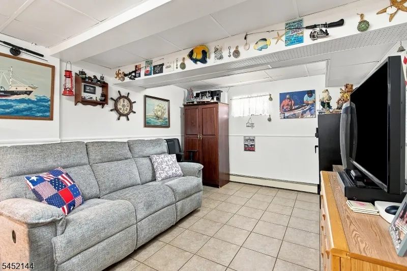 752 Forest St Kearny Town, NJ 07032