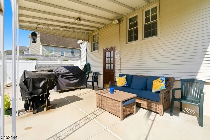 752 Forest St Kearny Town, NJ 07032