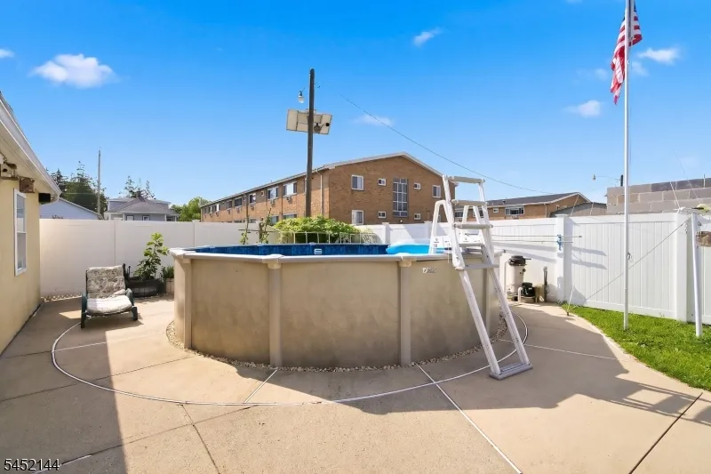 752 Forest St Kearny Town, NJ 07032
