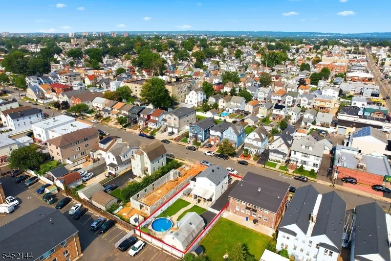 752 Forest St Kearny Town, NJ 07032