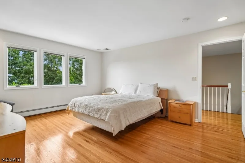 24 Emerson Rd Parsippany-Troy Hills, NJ 07950