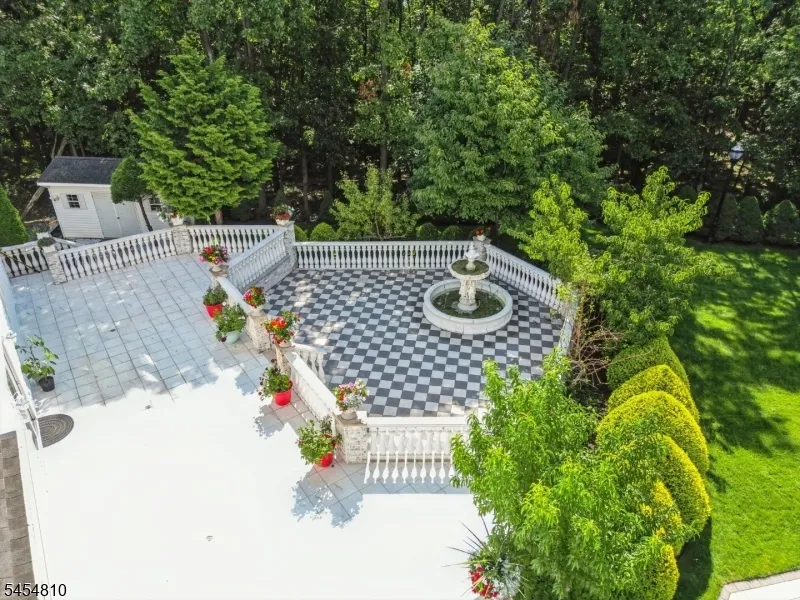 24 Emerson Rd Parsippany-Troy Hills, NJ 07950