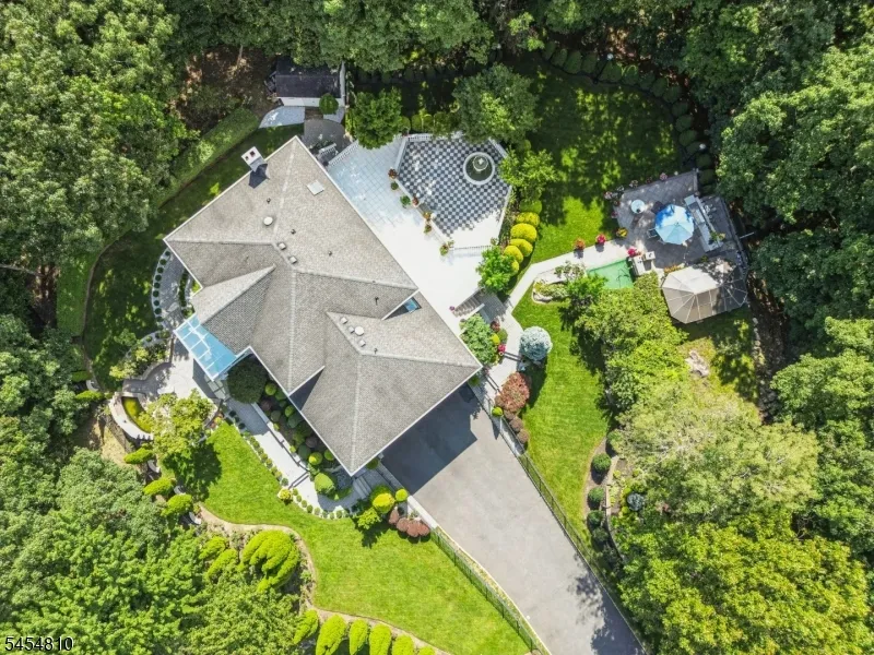 24 Emerson Rd Parsippany-Troy Hills, NJ 07950