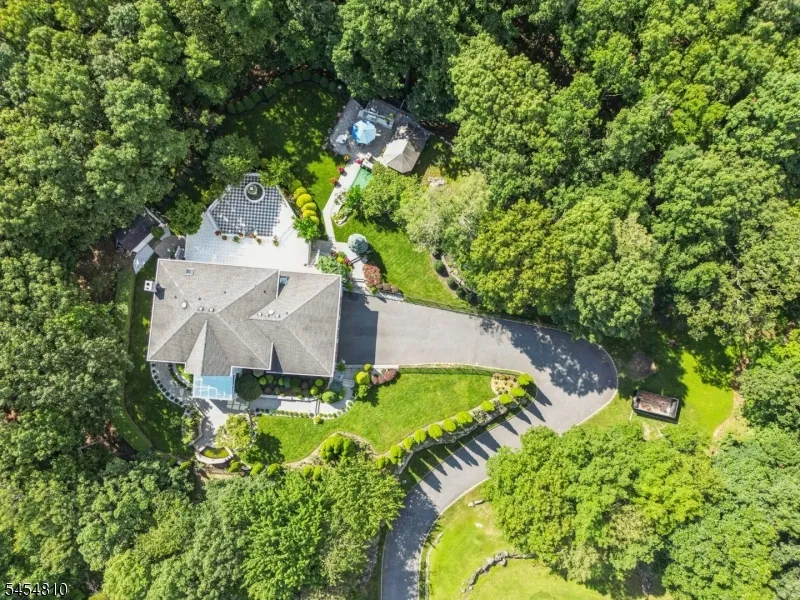 24 Emerson Rd Parsippany-Troy Hills, NJ 07950