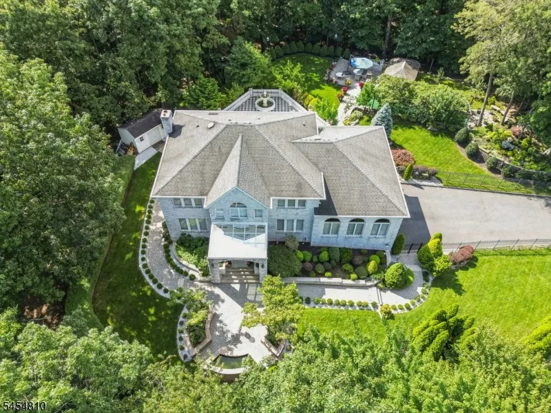 24 Emerson Rd Parsippany-Troy Hills, NJ 07950