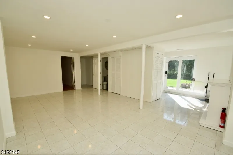 130 Brooklyn Stanhope Rd Hopatcong, NJ 07874