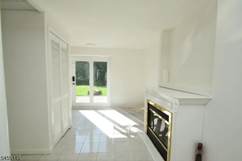 130 Brooklyn Stanhope Rd Hopatcong, NJ 07874