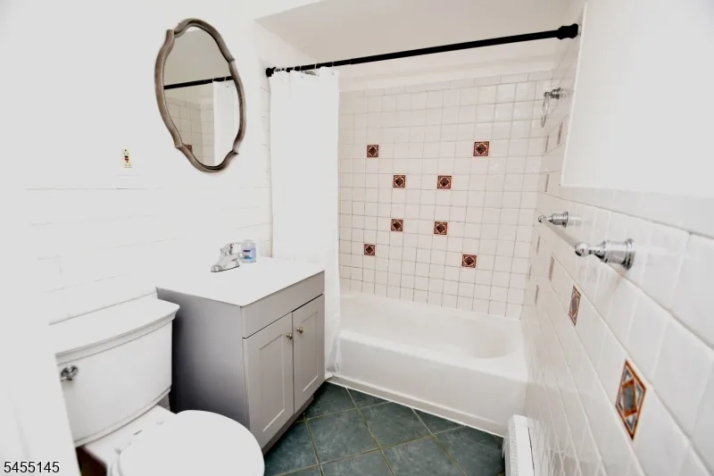 130 Brooklyn Stanhope Rd Hopatcong, NJ 07874