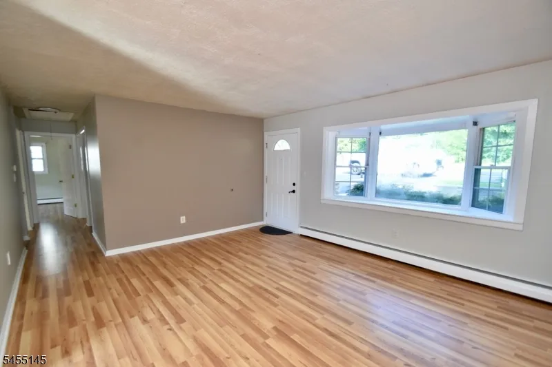 130 Brooklyn Stanhope Rd Hopatcong, NJ 07874