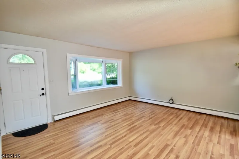130 Brooklyn Stanhope Rd Hopatcong, NJ 07874