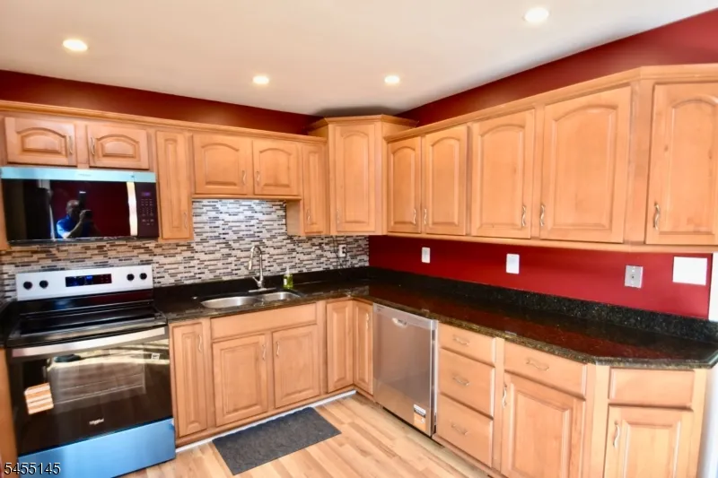 130 Brooklyn Stanhope Rd Hopatcong, NJ 07874