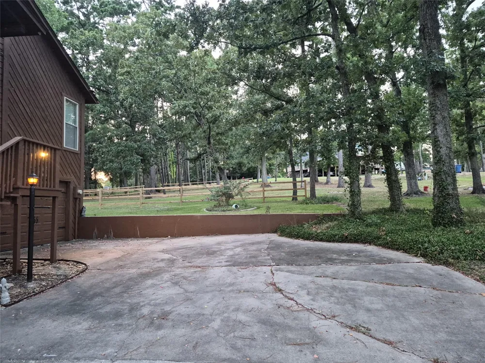 330 Holiday Lane Coldspring, TX 77331