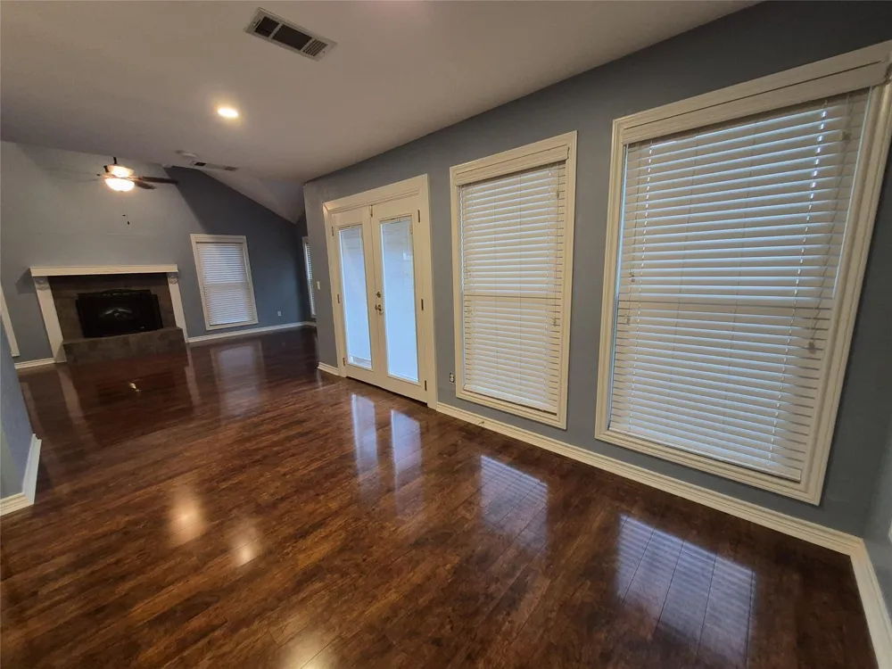 330 Holiday Lane Coldspring, TX 77331
