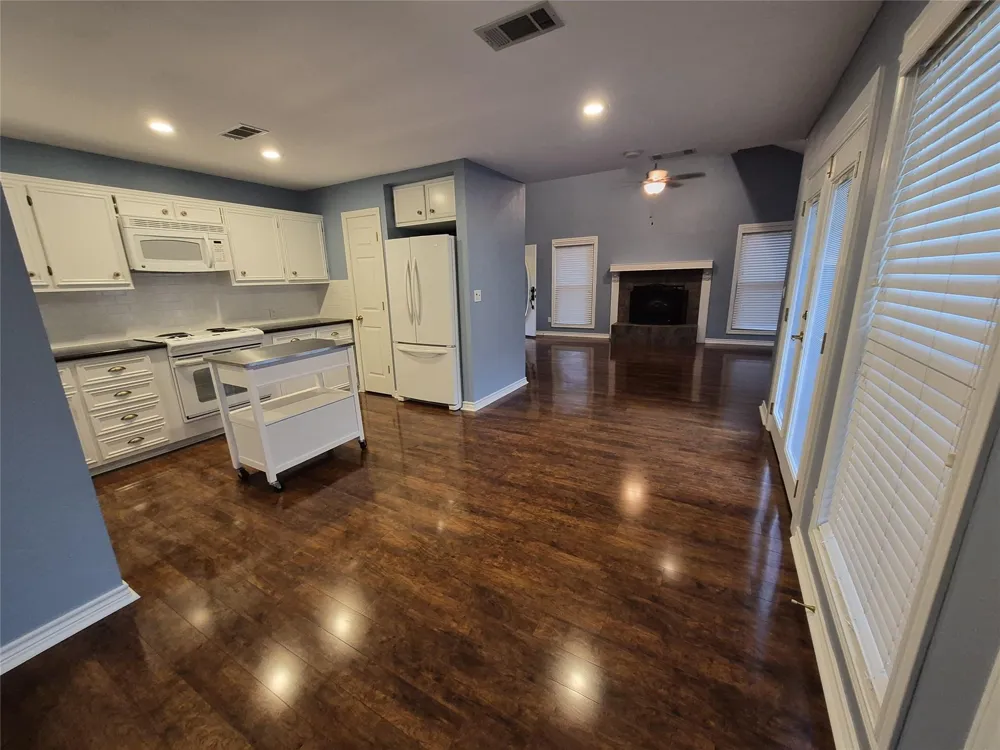 330 Holiday Lane Coldspring, TX 77331