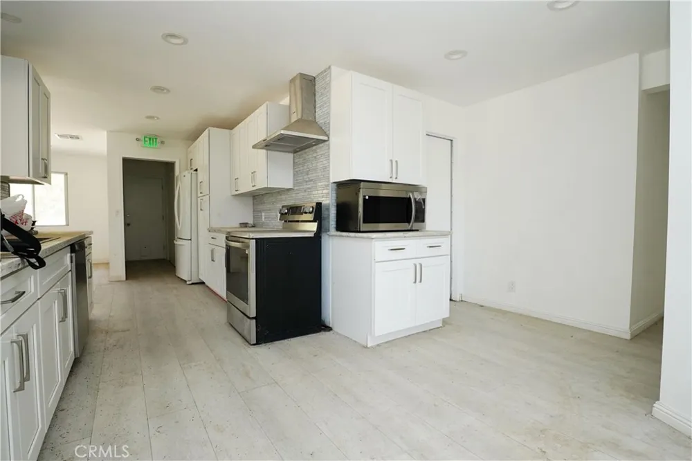 33716 Hubbard Acton, CA 93510