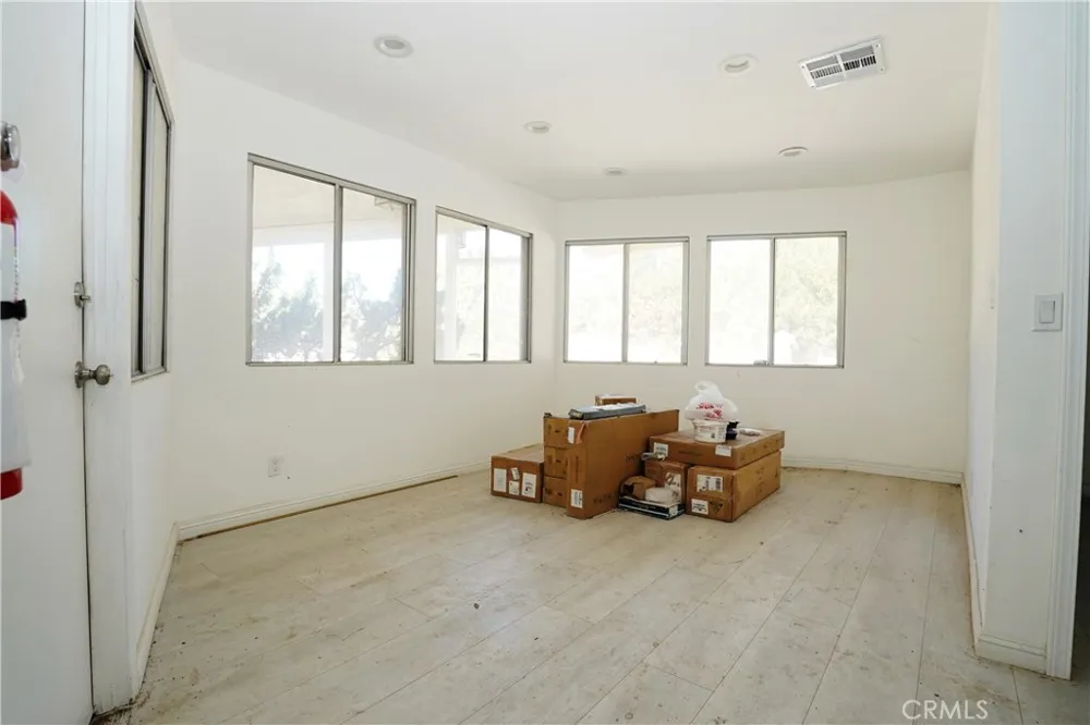 33716 Hubbard Acton, CA 93510