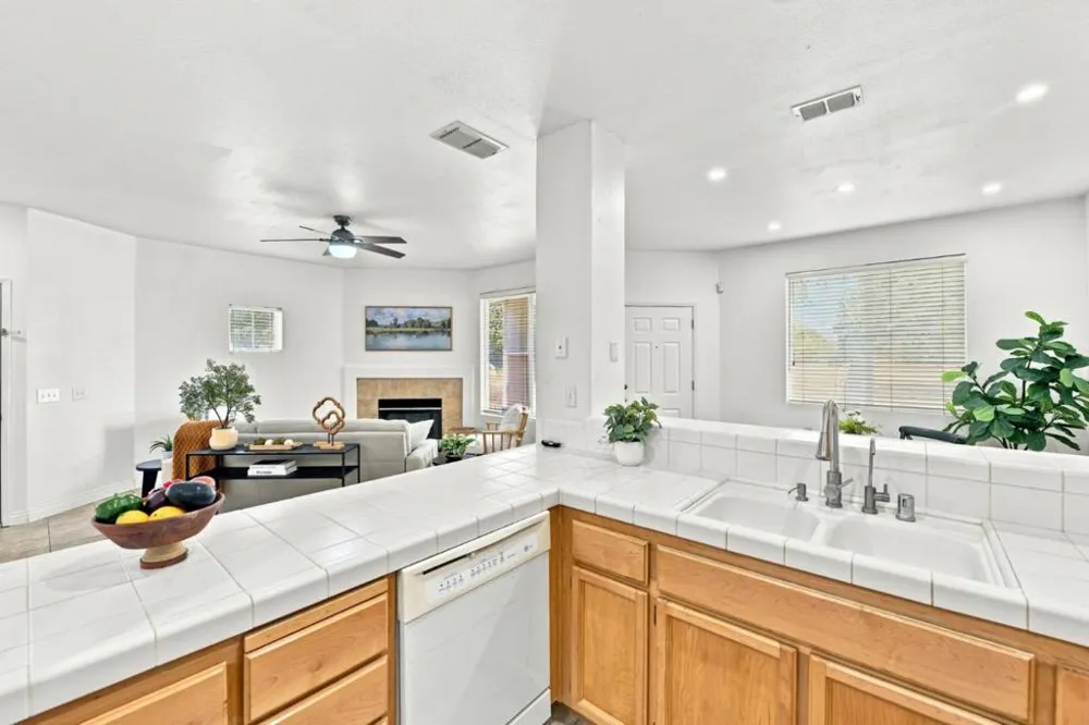 9113 Haussman Street Elk Grove, CA 95758