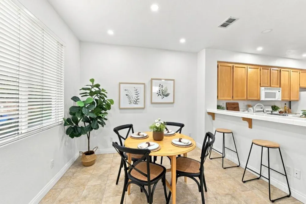9113 Haussman Street Elk Grove, CA 95758