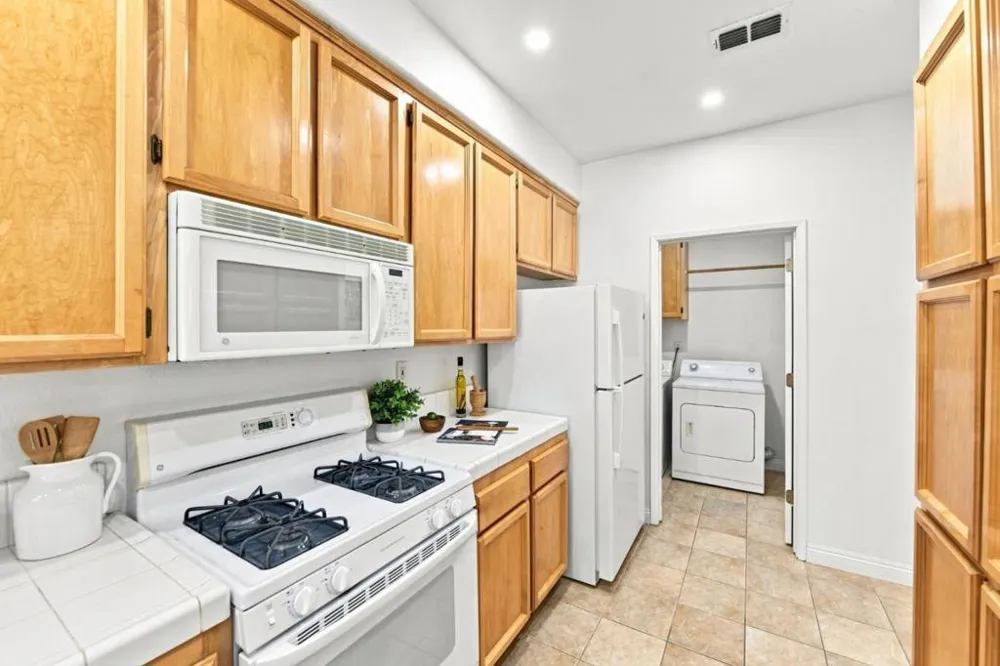 9113 Haussman Street Elk Grove, CA 95758