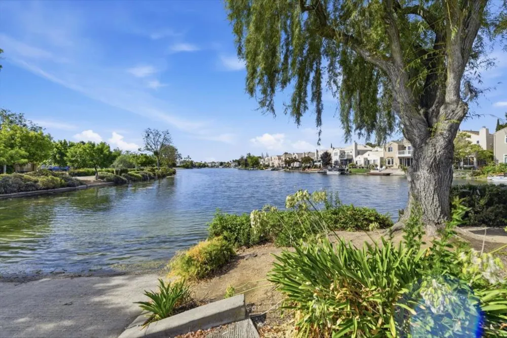 9113 Haussman Street Elk Grove, CA 95758