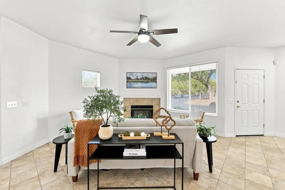 9113 Haussman Street Elk Grove, CA 95758