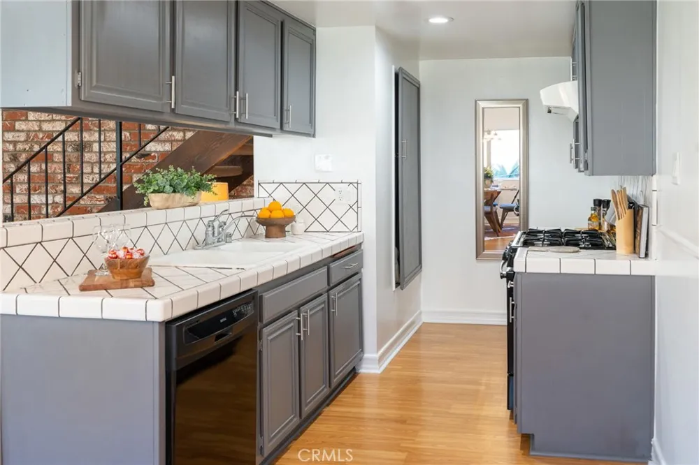 5969 Nelda Street #3 Simi Valley, CA 93063