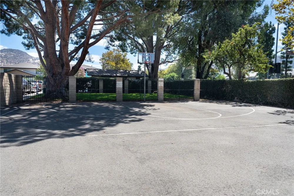 5969 Nelda Street #3 Simi Valley, CA 93063