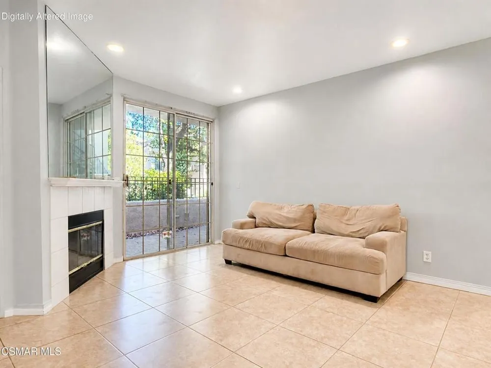 24109 Del Monte Drive #467 Valencia, CA 91355