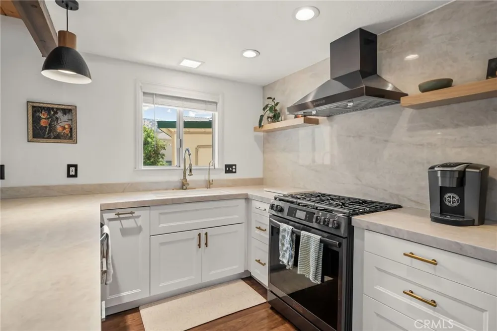 5313 Basel Wrightwood, CA 92397