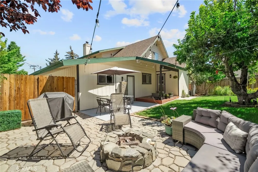 5313 Basel Wrightwood, CA 92397