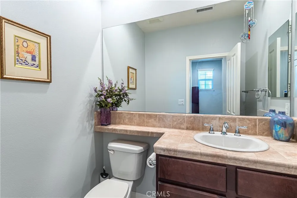 14325 Florence Eastvale, CA 92880