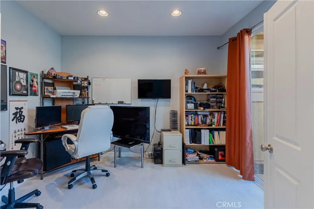 14325 Florence Eastvale, CA 92880