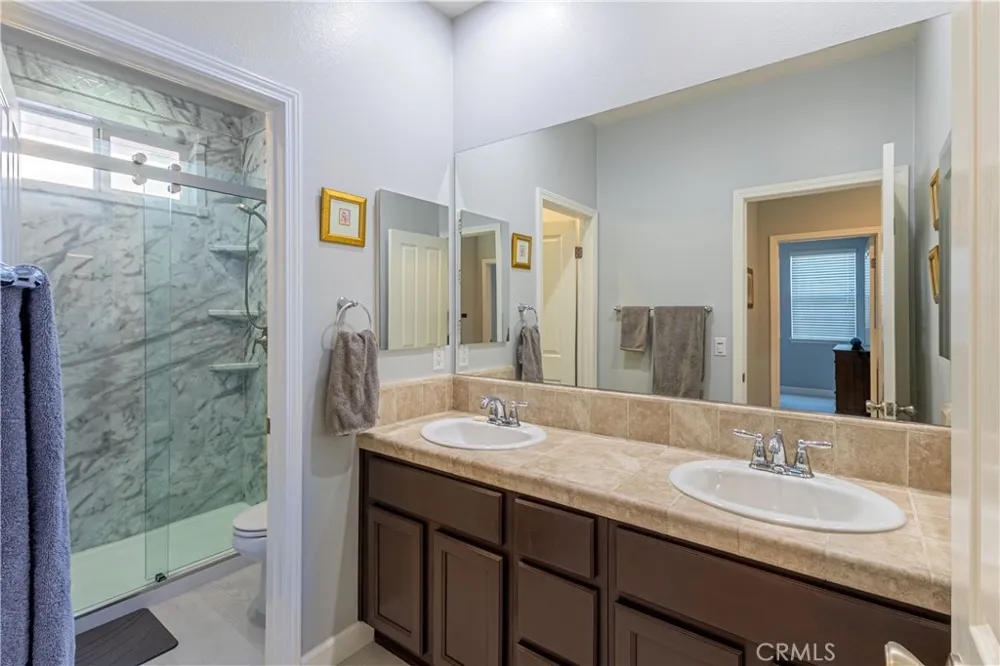 14325 Florence Eastvale, CA 92880