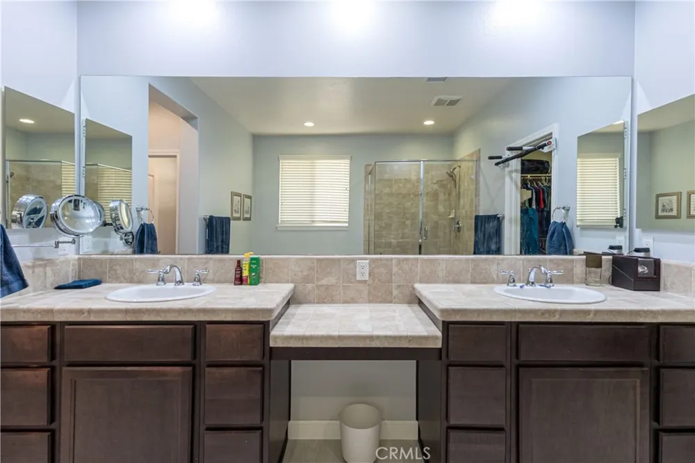 14325 Florence Eastvale, CA 92880