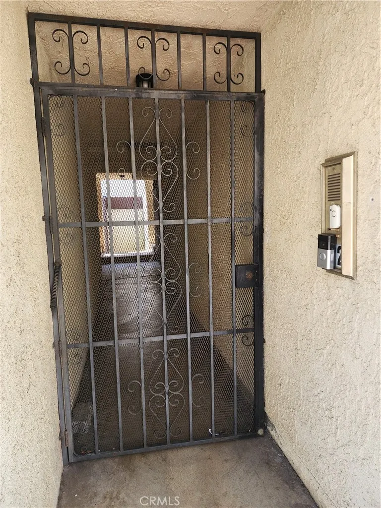 8632 Park Bellflower, CA 90706