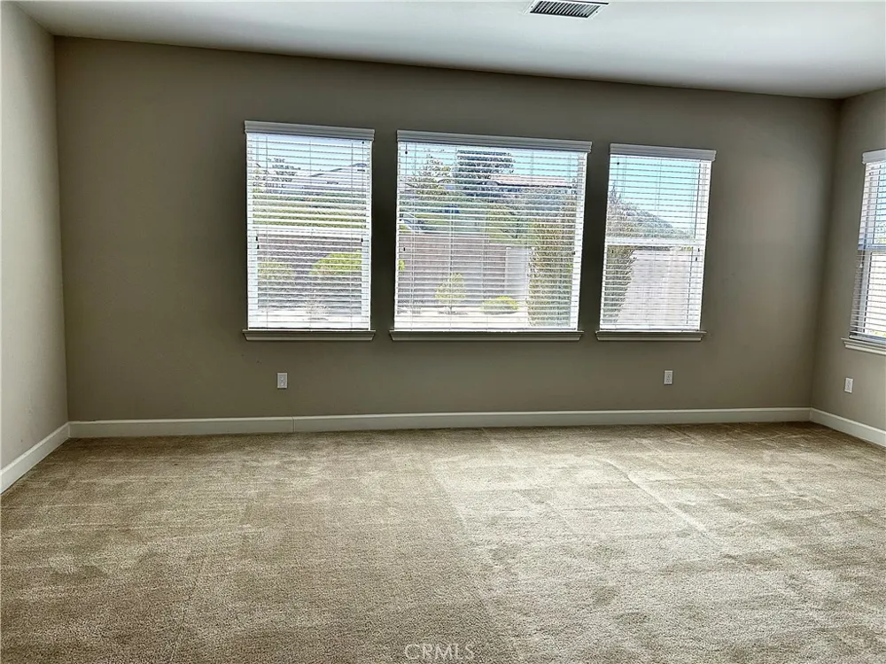 45667 Bassett Street Temecula, CA 92592