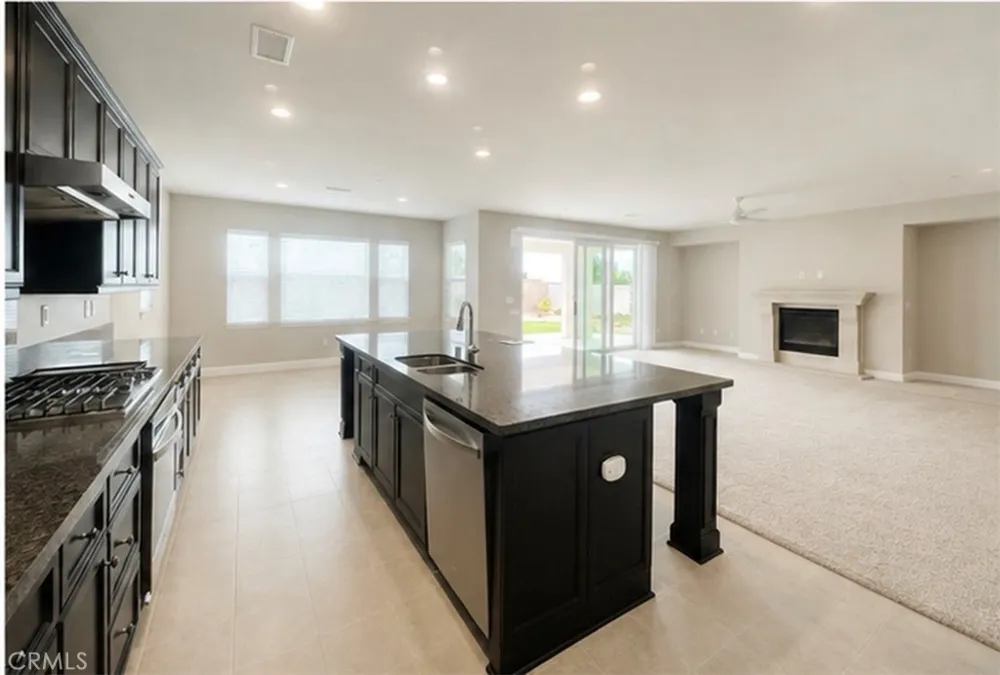 45667 Bassett Street Temecula, CA 92592