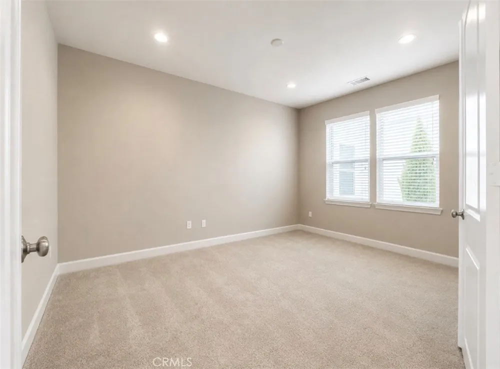 45667 Bassett Street Temecula, CA 92592