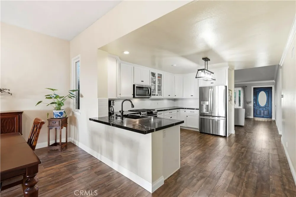 23001 Via Santa Maria Mission Viejo, CA 92691
