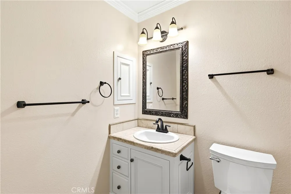23001 Via Santa Maria Mission Viejo, CA 92691