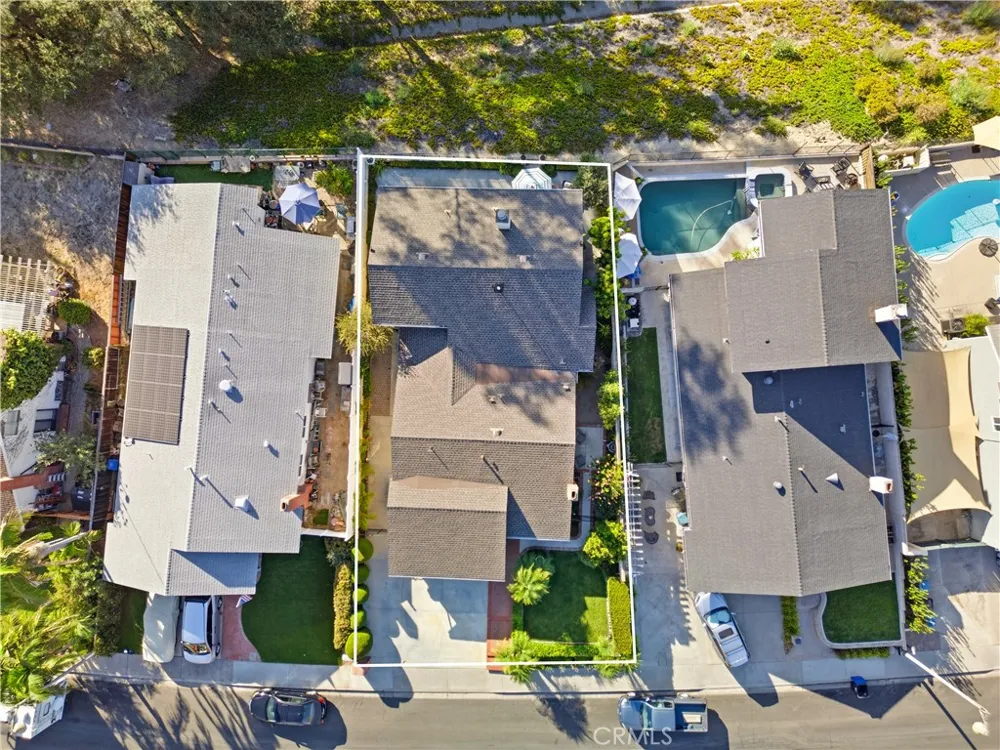 23001 Via Santa Maria Mission Viejo, CA 92691