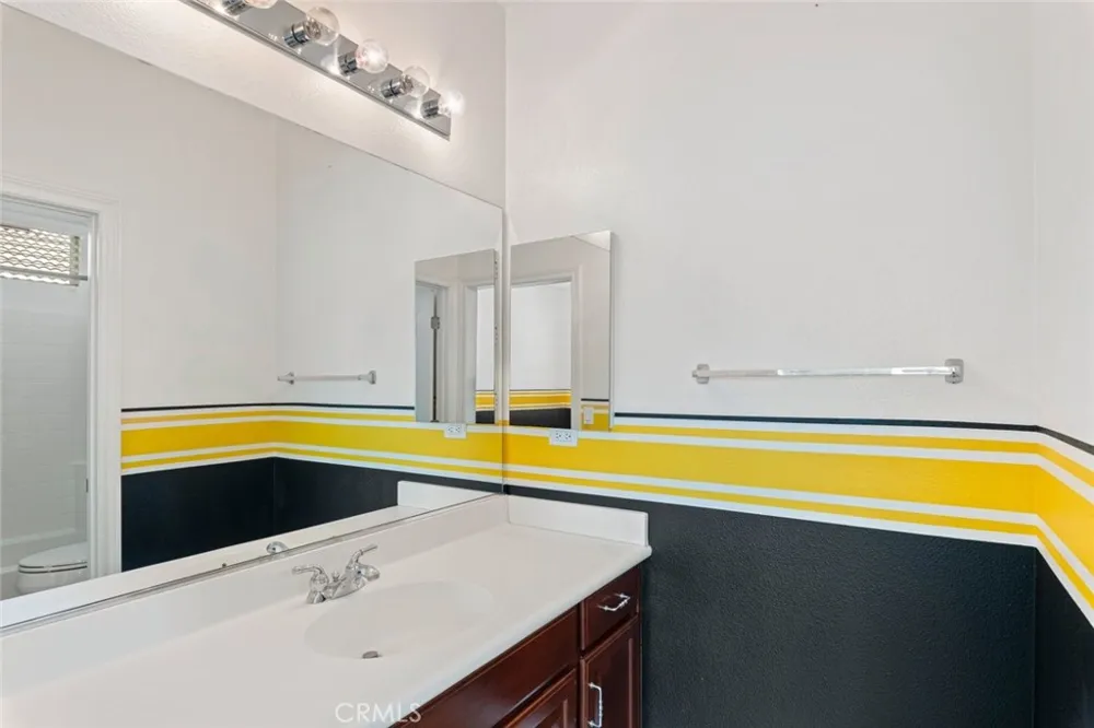 42542 Vancouver Murrieta, CA 92562