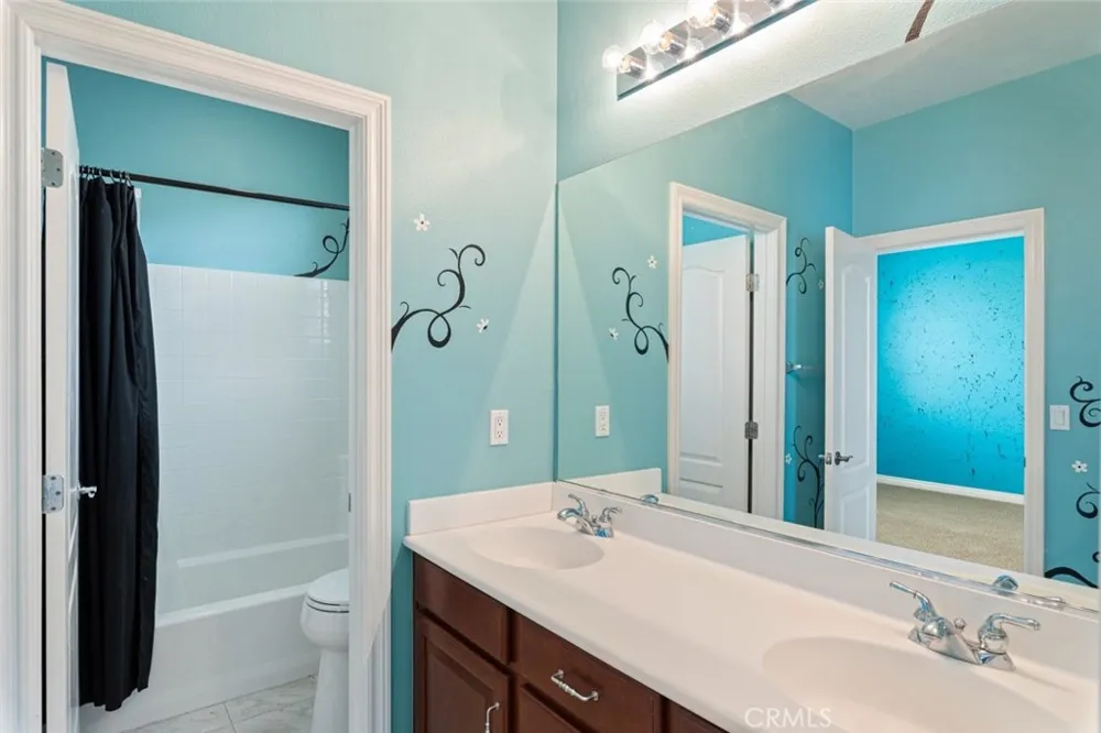 42542 Vancouver Murrieta, CA 92562