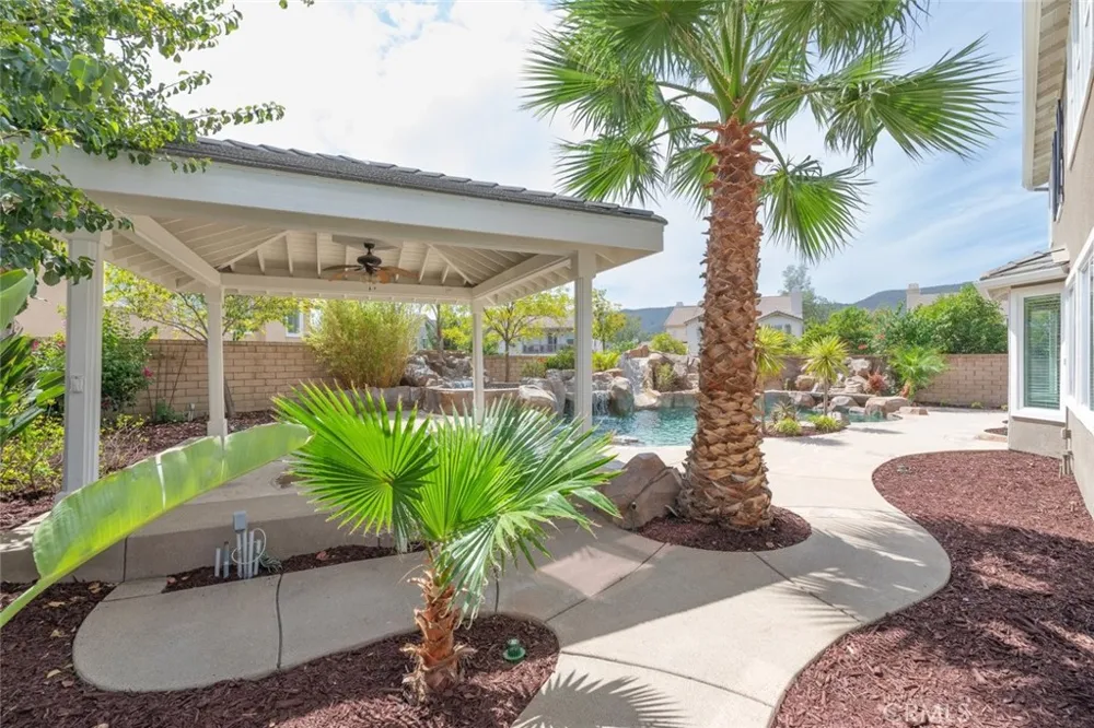 42542 Vancouver Murrieta, CA 92562