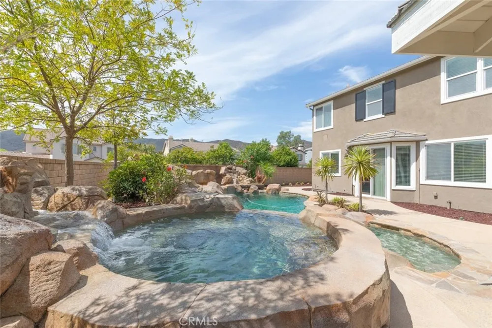 42542 Vancouver Murrieta, CA 92562