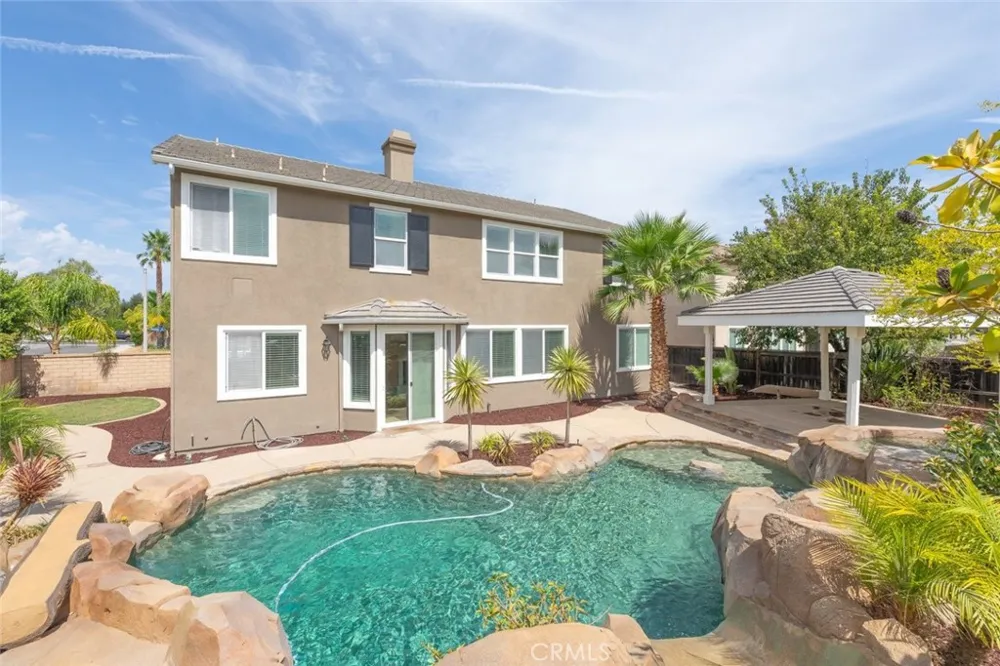 42542 Vancouver Murrieta, CA 92562