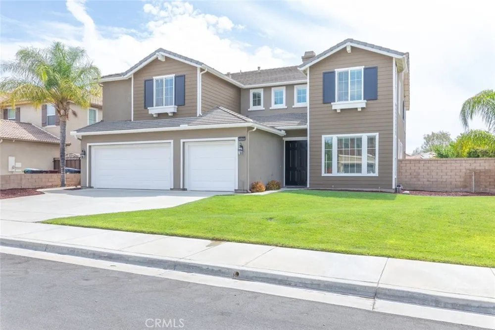 42542 Vancouver Murrieta, CA 92562