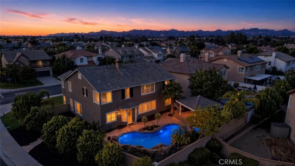 42542 Vancouver Murrieta, CA 92562